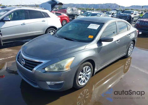 2015 Nissan Altima 2.5 S из США, поврежденный, VIN 1N4AL3AP4FN329245